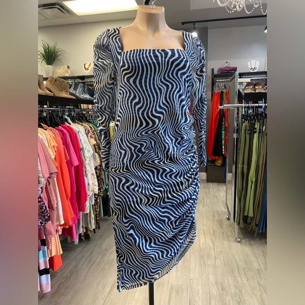 NEW Eloquii Rouched Deess Size 22